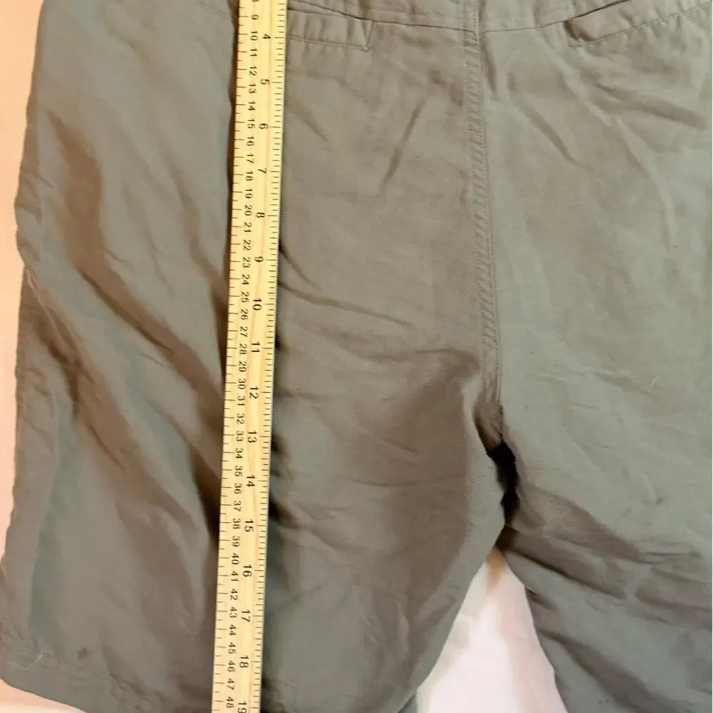 REI Khaki nylon polyester